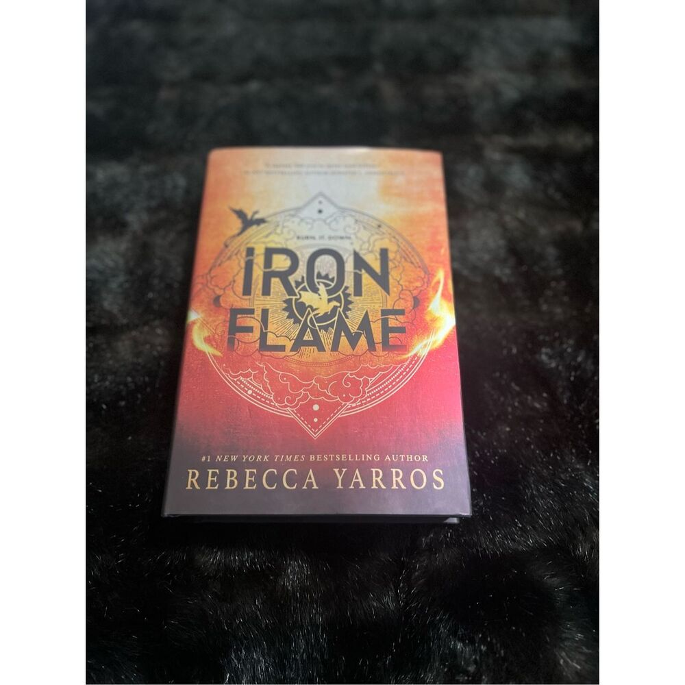 Iron Flame 1st Ed. Book Rebecca Yarros  Sprayed Edges‎